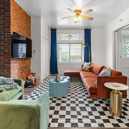 Midcentury 5Bd | Bbq & Yard | Close To Dt & Pitt