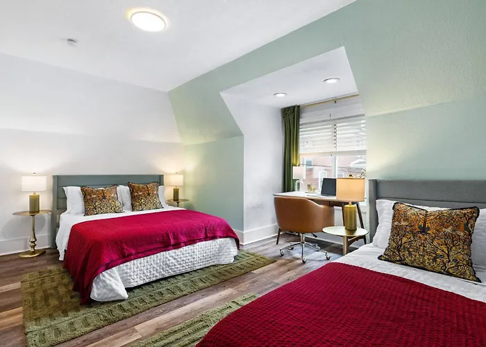 Midcentury 5bd | Bbq & Yard | Close To Dt & Pitt * Pittsburgh
