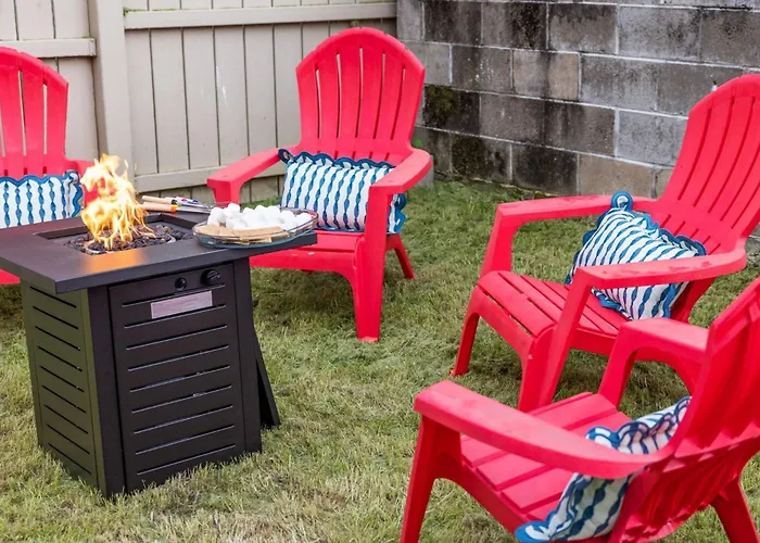 Midcentury 5bd | Bbq & Yard | Close To Dt & Pitt Holiday home