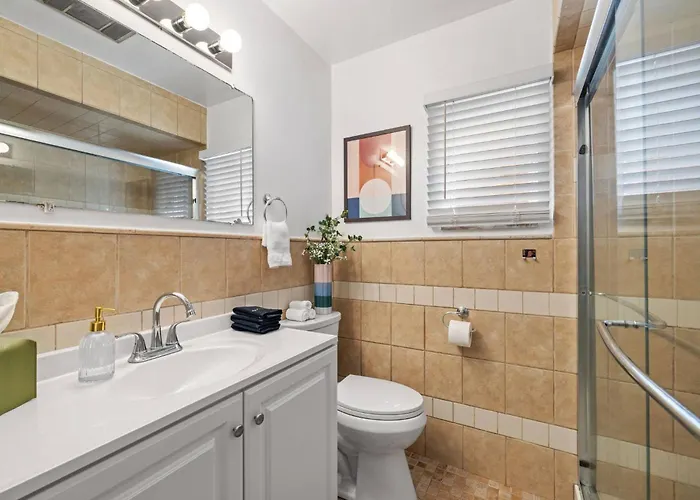 Holiday home Midcentury 5bd | Bbq & Yard | Close To Dt & Pitt Pittsburgh