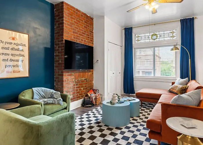 Midcentury 5bd | Bbq & Yard | Close To Dt & Pitt Holiday home Pittsburgh
